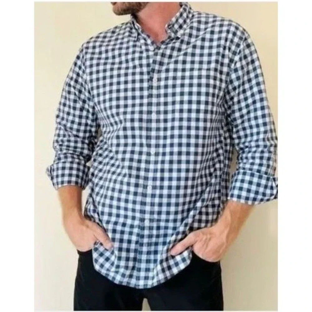 J. J Crew blue white gingham plaid long sleeves button Down Men shirt S